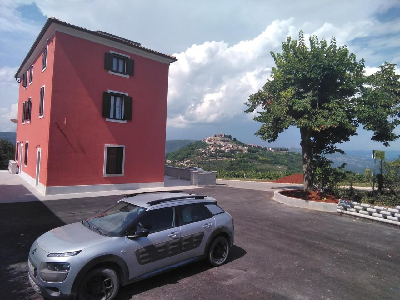 Casa Rossa Motovun Hotel Exterior photo