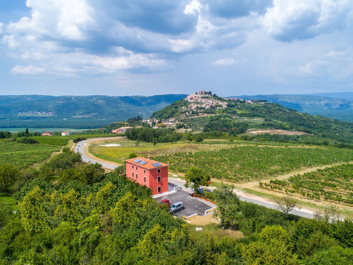 Casa Rossa Motovun Hotel Exterior photo